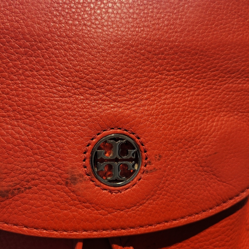 Tory Burch pebble backpack 🎒 - Picture 4 of 16